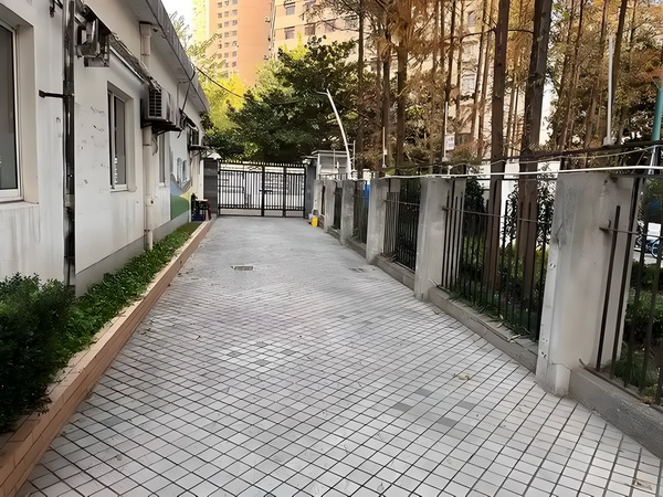 苹果iPhoneAir与17Pro抗弯不抗摔，跌落仍易碎屏